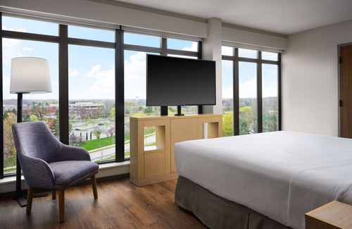 Lake Forest Hotel | The Forester a Hyatt Place Hotel