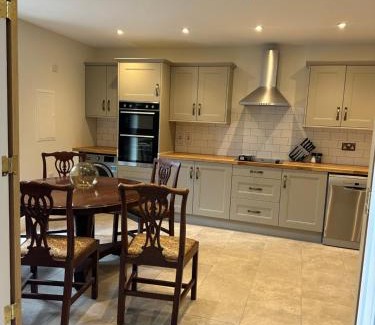 Mountmellick House | The Forum-Mountmellick - Coachhouse