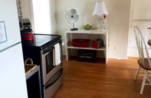 Biglerville House | The Freckled Farmhouse near Gettysburg Battlefields, Wineries, Skiing, & Hiking Sleeps 14