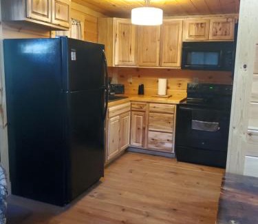 Genoa Ski Chalet | The Frontier - An Amish Built Deluxe Cabin