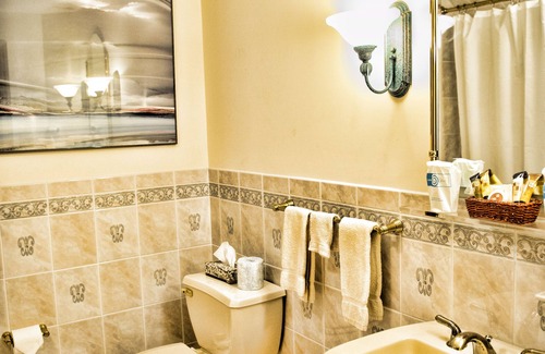 Reading House | The Gables at Stirling Guest Hotel