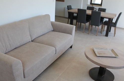 Menerbes Cottage | THE GALINE