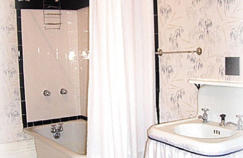 Geneseo Bed & Breakfast | The Garden Suite in this National Historic Landmark in the Village of Geneseo