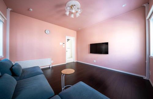 Higashikawa House | The Garnet Higashikawa