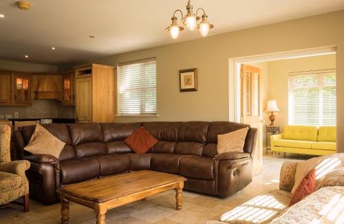 Enniskillen Villa | The Gatehouse at Mullans Bay