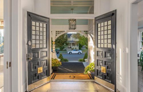 Napa Bed & Breakfast | The George - Luxury Boutique Inn