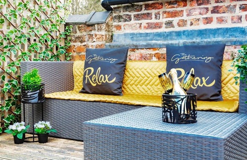 York Apartment | The Gillygate Gathering - Sleeps Up To 16 York City Centre