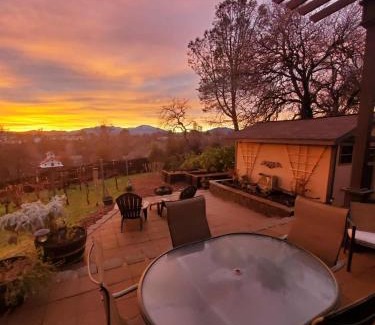 Redding House | The God Spa