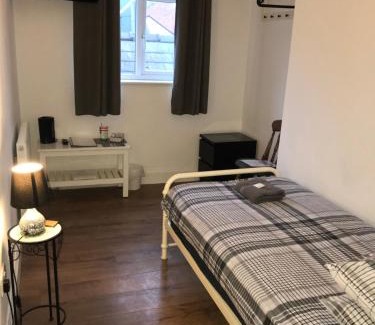 Middlewich Hotel | The Golden Lion Hotel