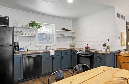 Keystone Cabin | The Golden Slipper Cabin