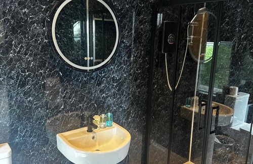 Paignton Apartment | The Goodrington Sands- Apart Hotel