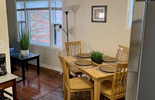 Downtown Niagara Falls House | The Gorge View Villa-with Yard & Parking