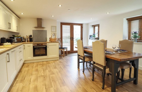 Montgomery Cottage | THE GRANARY, pet friendly, character holiday cottage in Montgomery