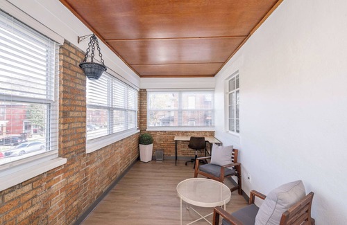 Ludlow Apartment | The Grand Elm Suite 1 Sleeps 4