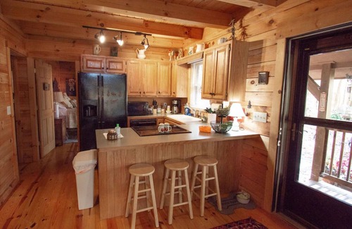 West Jefferson Cabin | The Great Escape