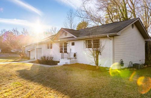 Tyrone House | The Green House - Central location PTC - Trilith