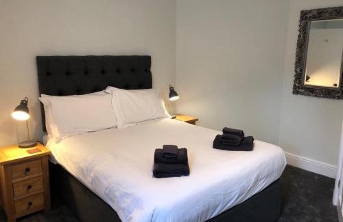 Whitby Bed & Breakfast | The Grove