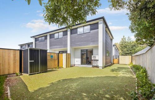 Lower Hutt House | The Grove Hideaway