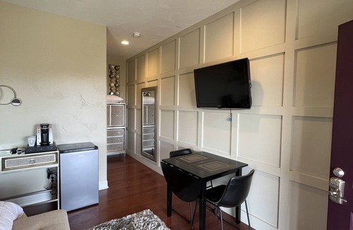 Marble Falls Bed & Breakfast | The Guesthouse at The Lonely Oak