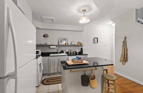 Olde Towne East House | The Gustavus House – For 4!