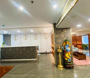 Kuppaayil Hotel | The Habitat Suites