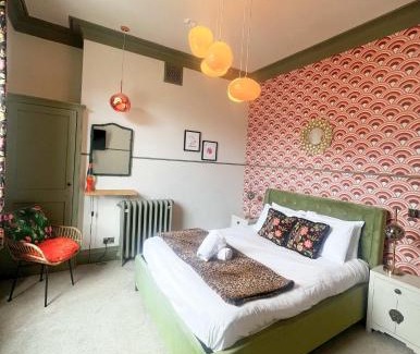 Bristol Old City Apartment | The Half Angel apartment at The Bank of England