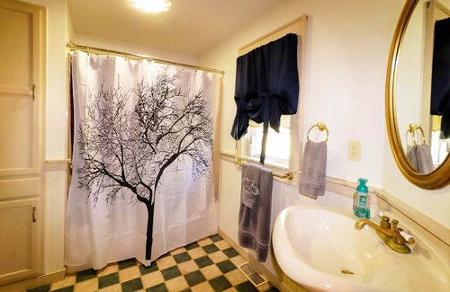 Andover Bed & Breakfast | The Hann Homestead Inn