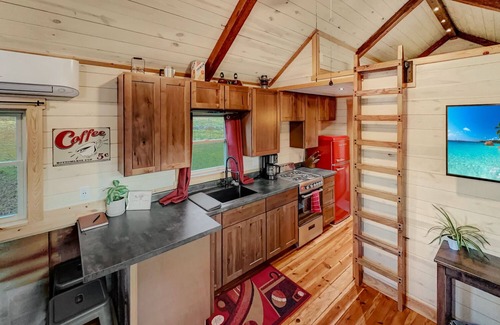 Olin Cabin | The 'Happy Go Fishing Cabin' at the Park Place (on Parks Rd)