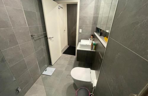Homebush Apartment | The Happy Place - 2B2Bath 5min to ACCOR Stadium