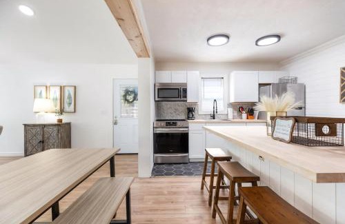 Kimberling City House | The Harbor -Lake Front Home- Boat slips available