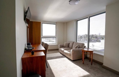 Clydebank Hotel | The Hardgate House Hotel