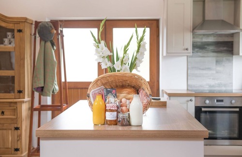 Upton Magna Cottage | The Haughmond