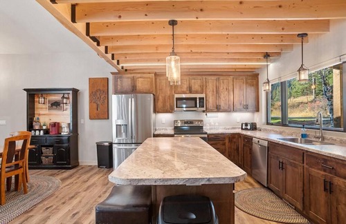 West Pennington House | The Haven-Rustic Secluded Cabin