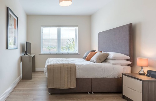 Maidenhead Apartment | The Heights at Athena Court
