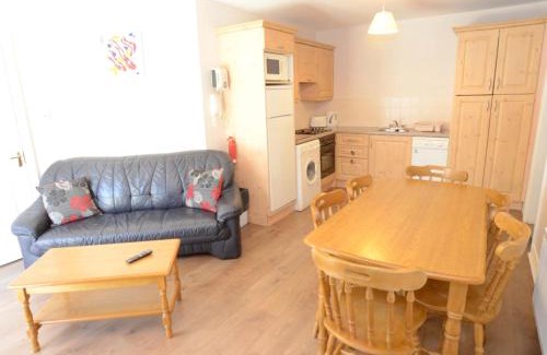 Westport Apartment | The Helm Apartments B&B