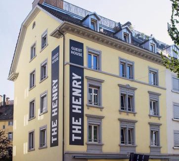 Gewerbeschule Apartment | The Henry Self Check-In Guesthouse