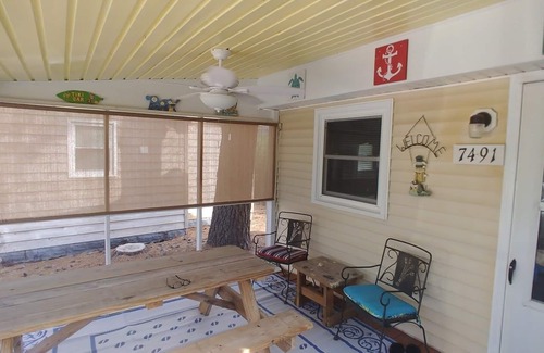 Chincoteague Cottage | The Hideaway Cottage