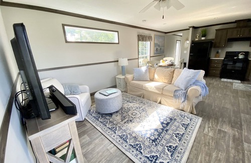 Harkers Island House | The High Tider Retreat + RV Hookup