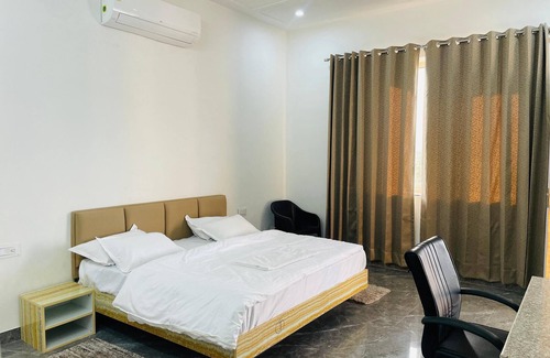 Achrol Resort | THE HILL VIEW - SWIMMING POOL & RESORT