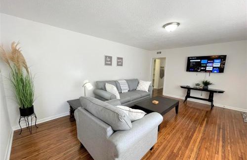 Center Point House | The Hilltop