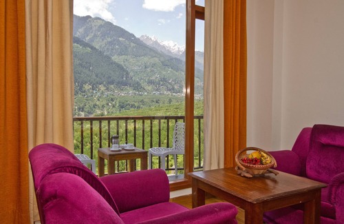 Jagatsukh Hotel | The Himalayan Alpine