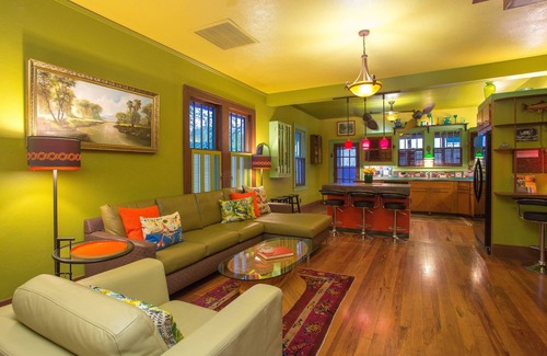 Central Sarasota House | The Historic Bird House Bungalow - Old Florida Charm