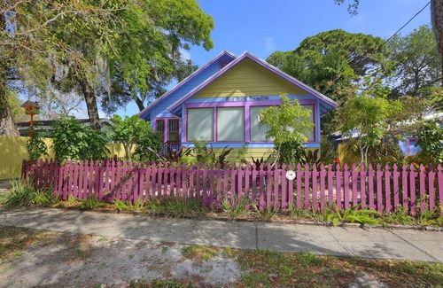 Central Sarasota House | The Historic Bird House Bungalow - Old Florida Charm