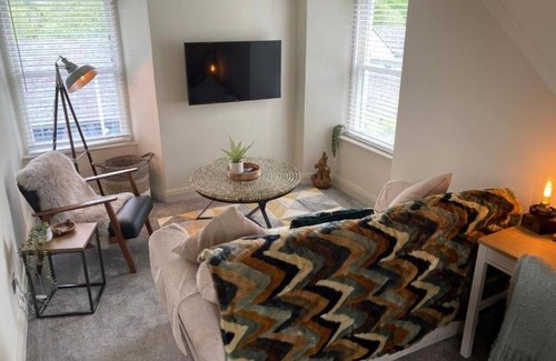 Hawkshead House | The Hive at Poppi Red