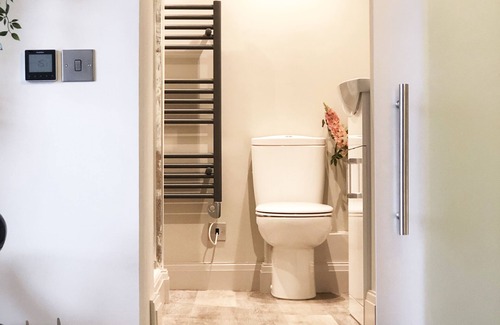 Hawkshead House | The Hive at Poppi Red