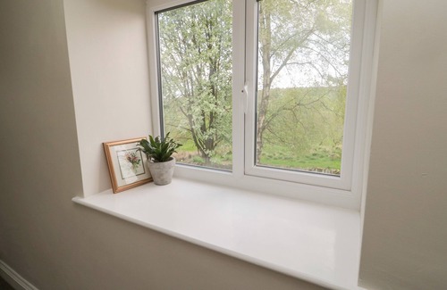 Ridsdale Cottage | THE HOLLOW, pet friendly, character holiday cottage in West Woodburn