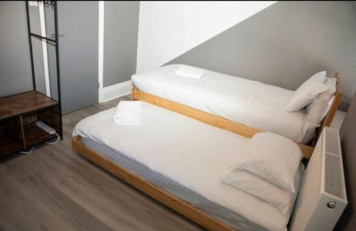 Machynlleth House | The House of Gnarrr