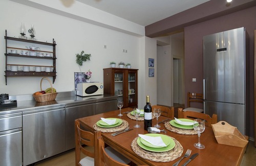 Archea Pissa House | The House Olympia