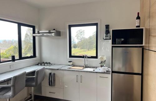 Launceston House | The Humpy