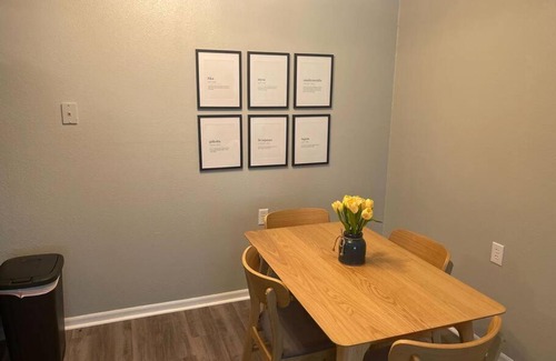 Hamilton Apartment | The Ingrid Apt #8 - Fresh and Simple 2bd with WiFi